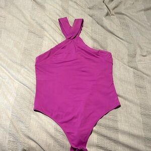Aritzia Babaton Countour Bodysuit